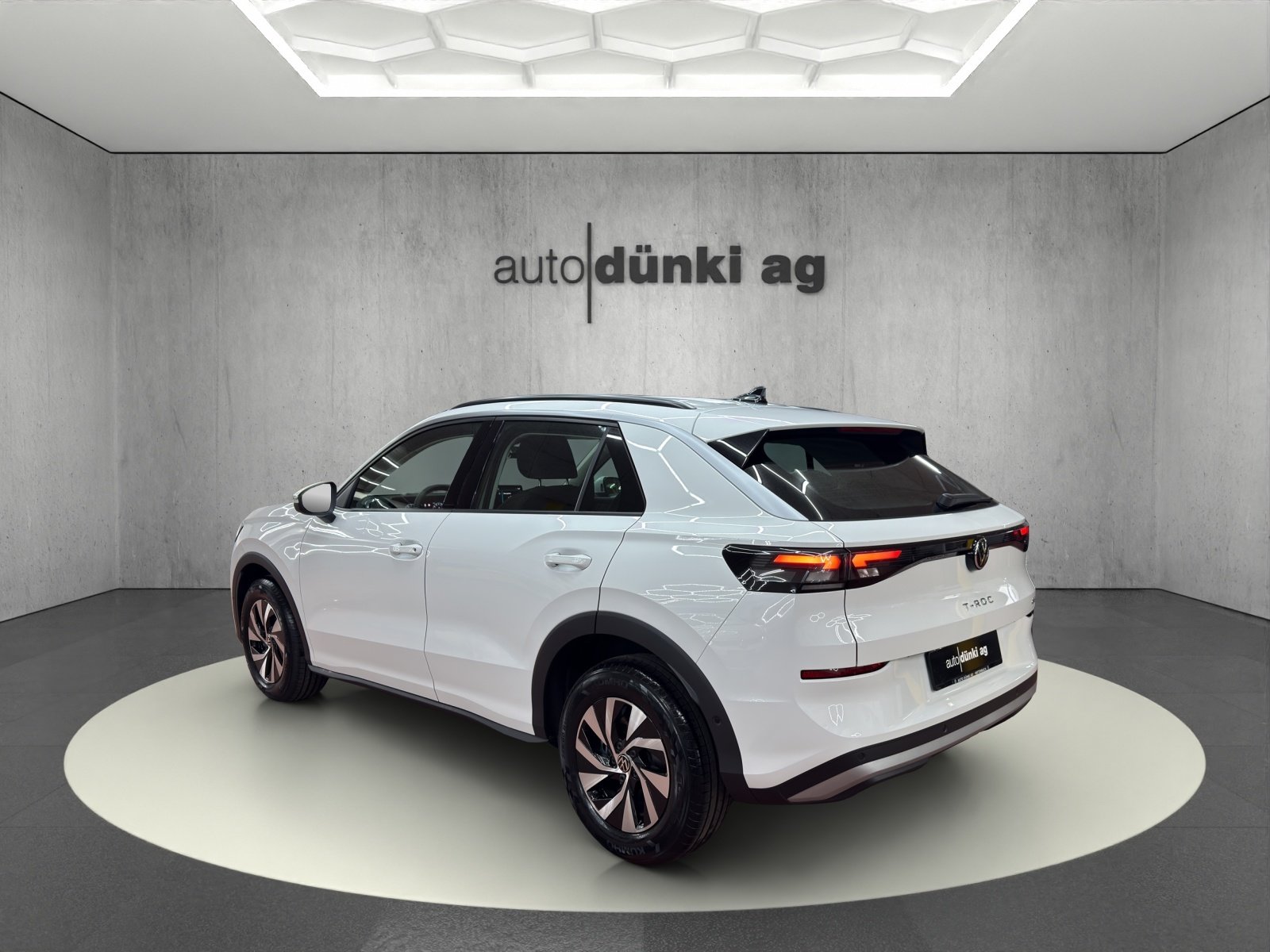 VW T-Roc 1.5 eTSI mHEV Life DSG, Mild-Hybrid Benzin/Elektro, Neuwagen, Automatik - 3