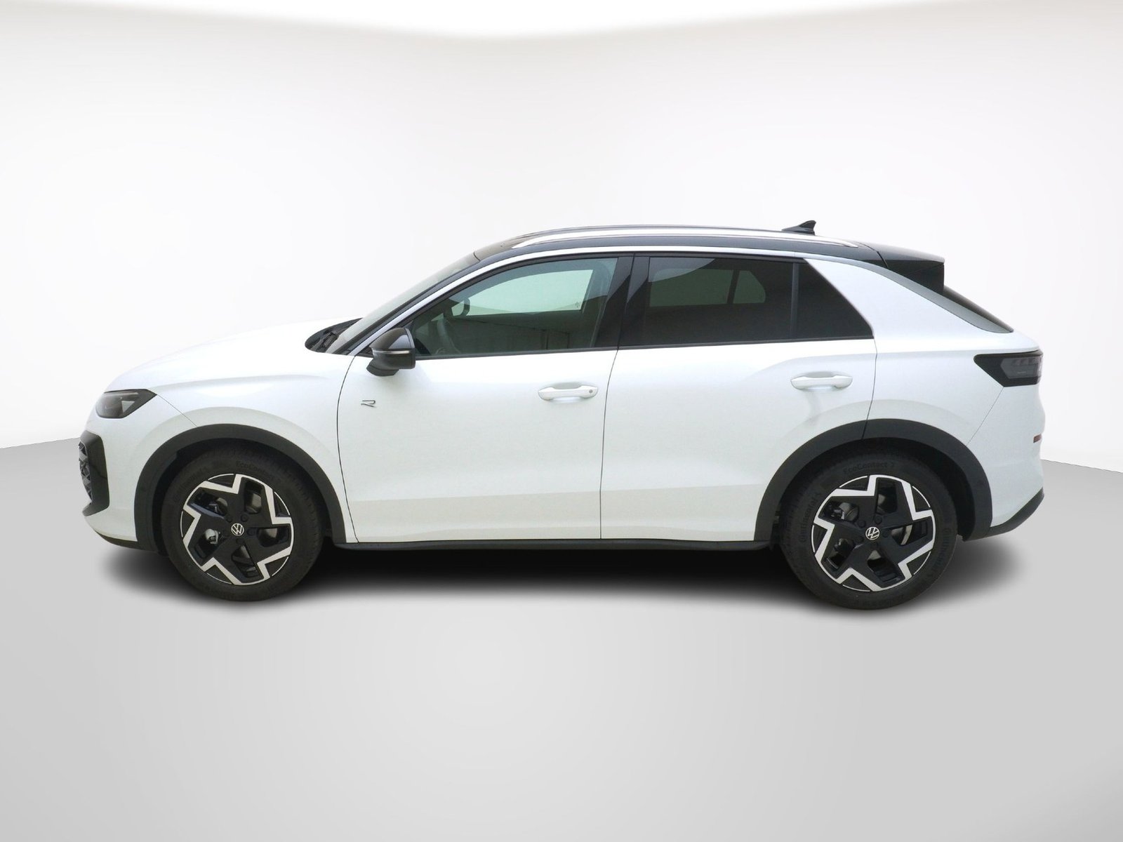 VW T-Roc 1.5 eTSI R-Line DSG, Petrol, New car, Automatic - 2