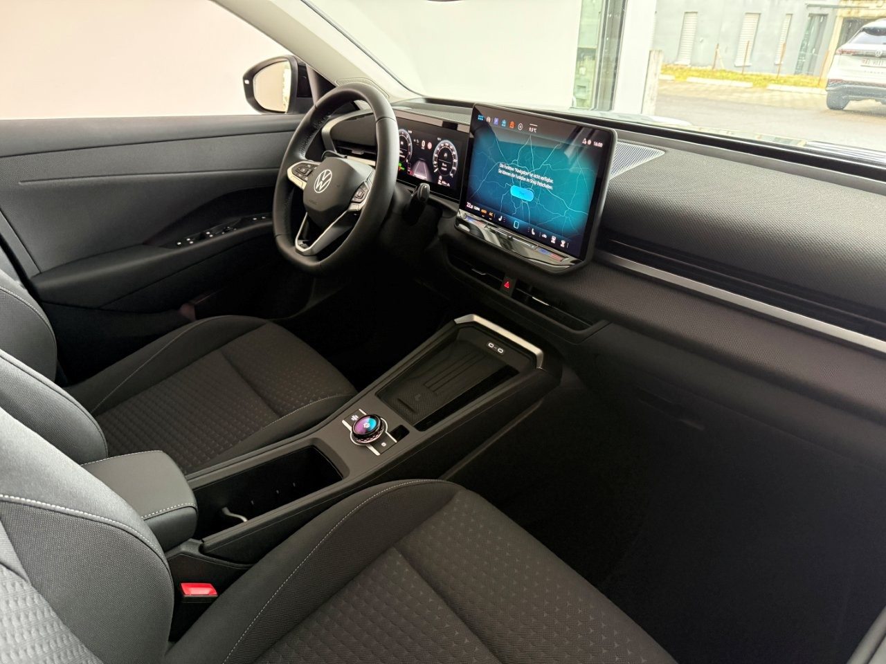 VW T-Roc NF Life, Essence, Voiture nouvelle, Automatique - 3