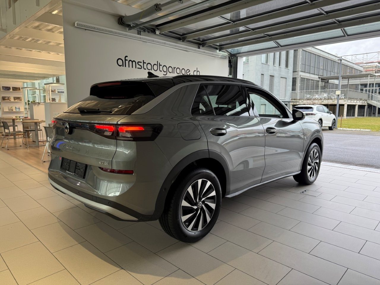 VW T-Roc NF Life, Essence, Voiture nouvelle, Automatique - 4