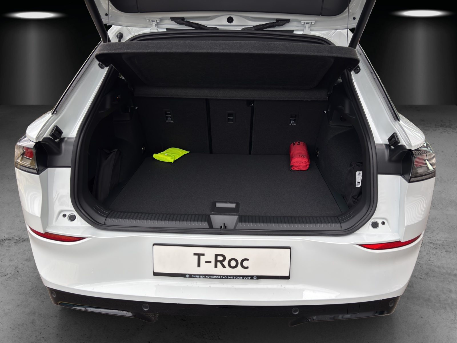 VW T-Roc NF R-Line, Petrol, New car, Automatic - 7