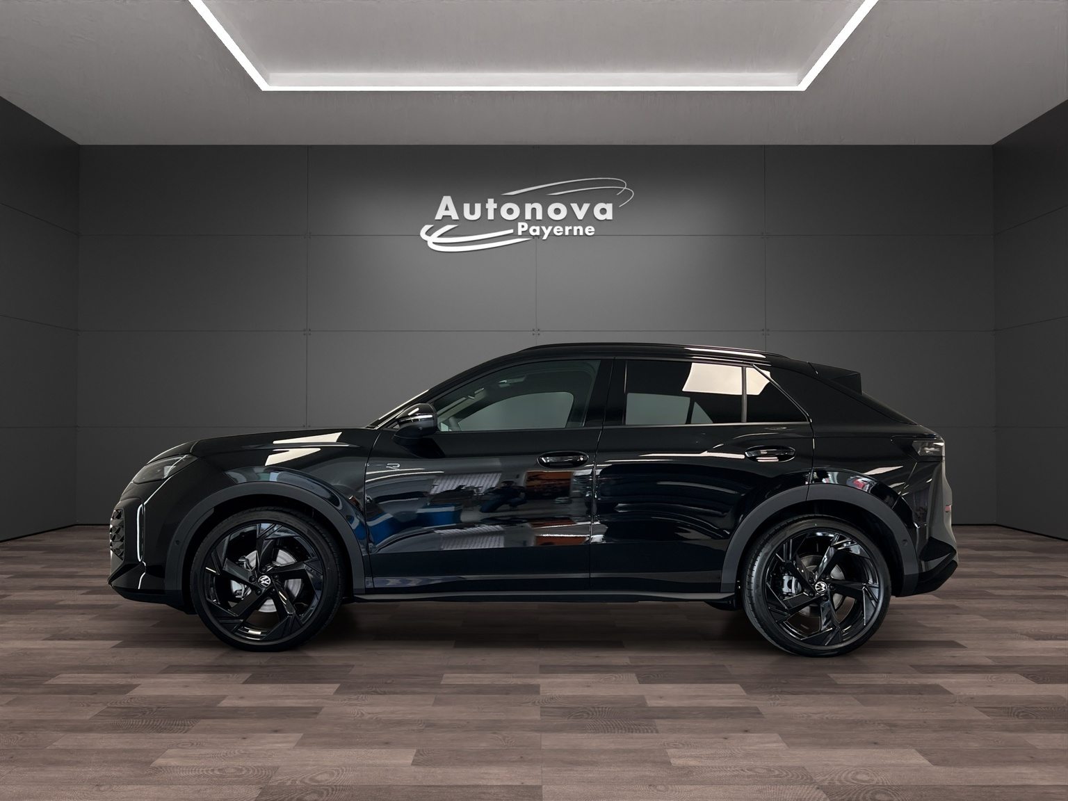 VW T-Roc NF R-Line, Benzin, Neuwagen, Automatik - 3