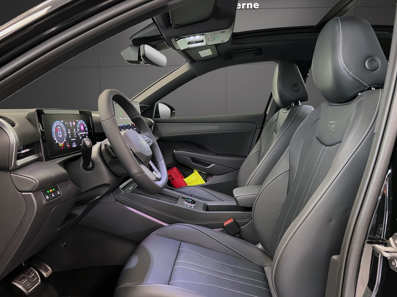 VW T-Roc NF R-Line, Benzin, Neuwagen, Automatik - 6