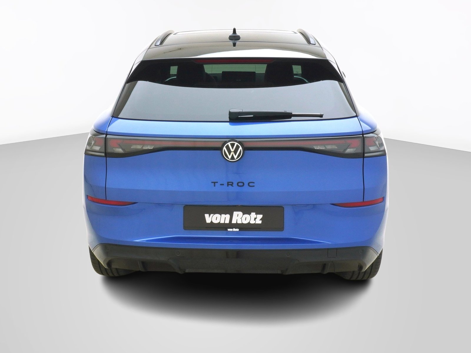 VW T-Roc 1.5 eTSI R-Line DSG, Mild-Hybrid Petrol/Electric, New car, Automatic - 3