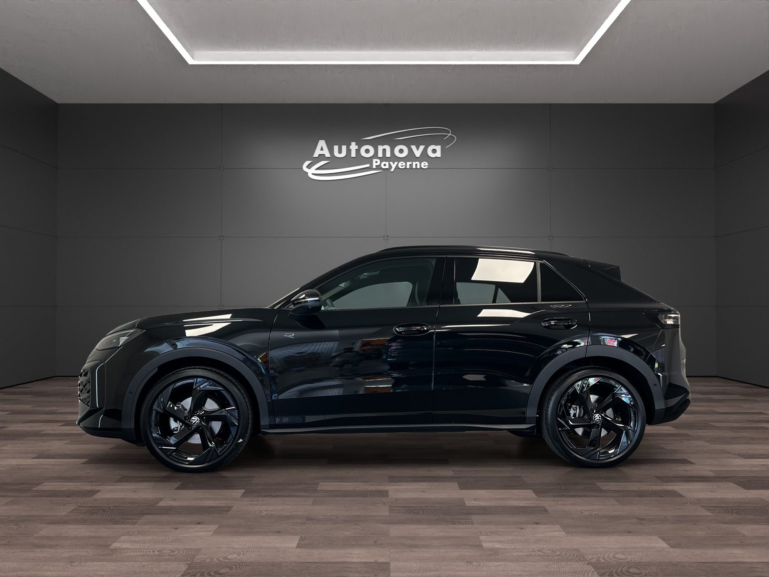 VW T-Roc NF R-Line, Essence, Voiture nouvelle, Automatique - 3