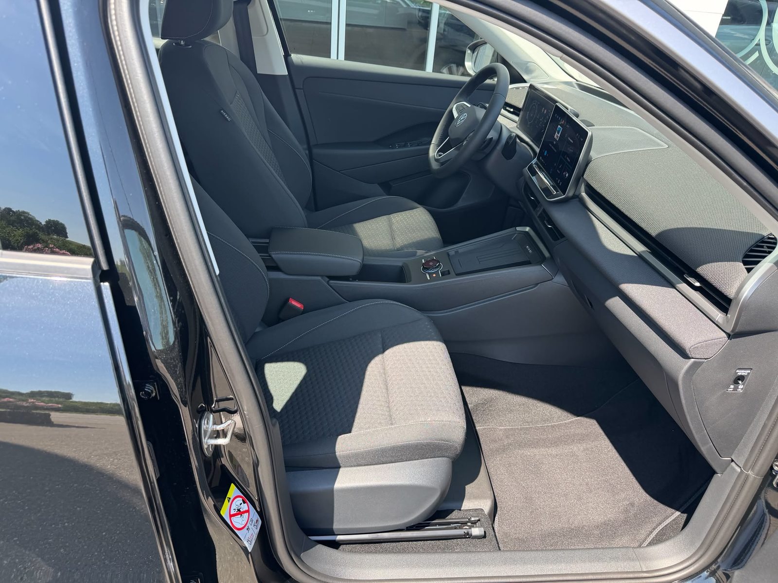 VW T-Roc NF Trend, Benzin, Neuwagen, Automatik - 3