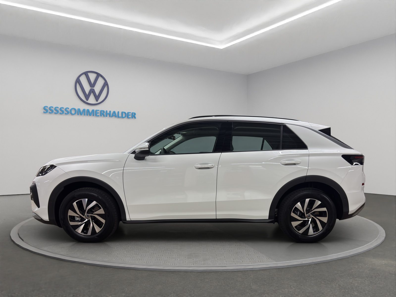 VW T-Roc NF Trend, Petrol, New car, Automatic - 2