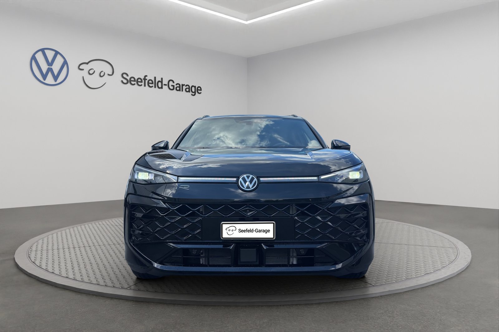 VW T-Roc NF R-Line, Benzin, Neuwagen, Automatik - 2