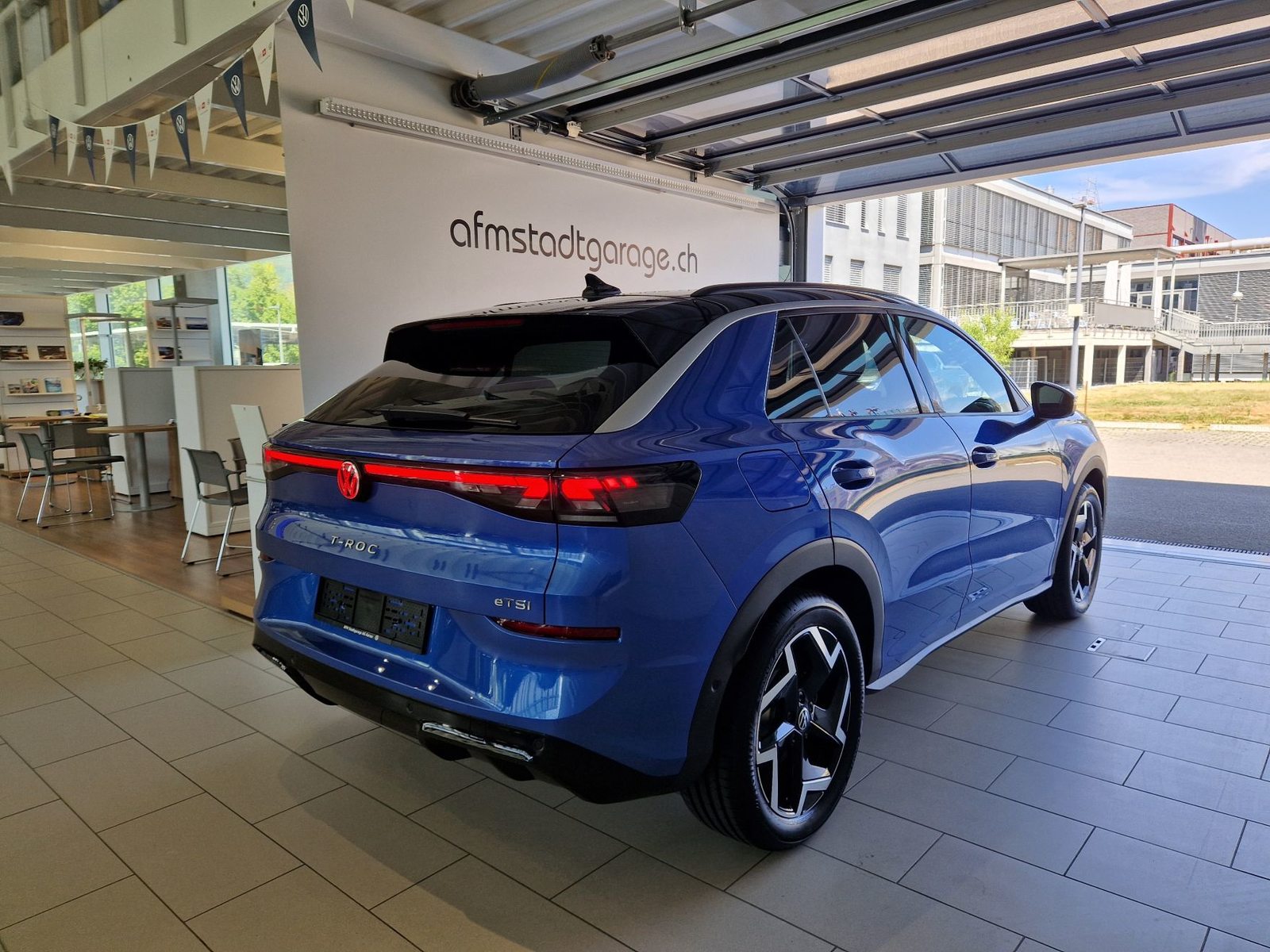 VW T-Roc NF R-Line, Benzina, Auto nuove, Automatico - 4