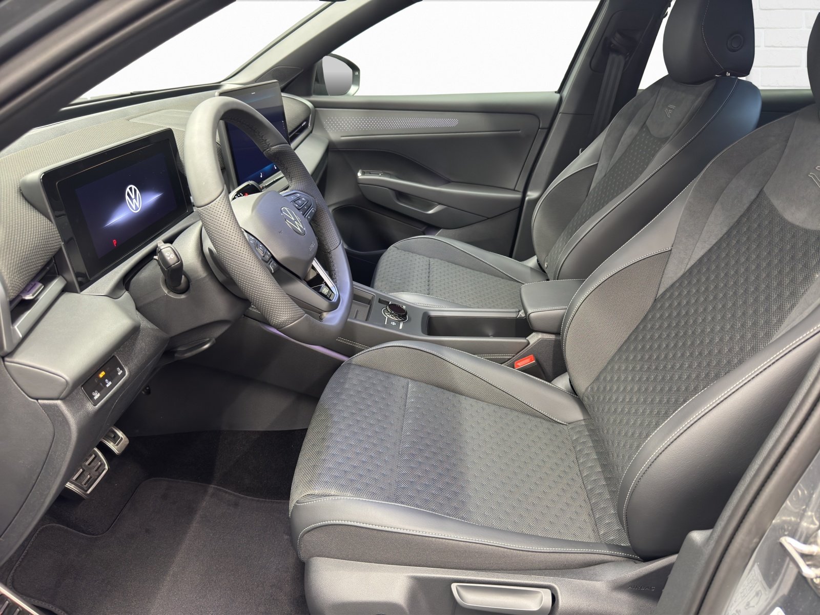 VW T-Roc 1.5 eTSI R-Line DSG, Hybride Léger Essence/Électricité, Voiture nouvelle, Automatique - 7