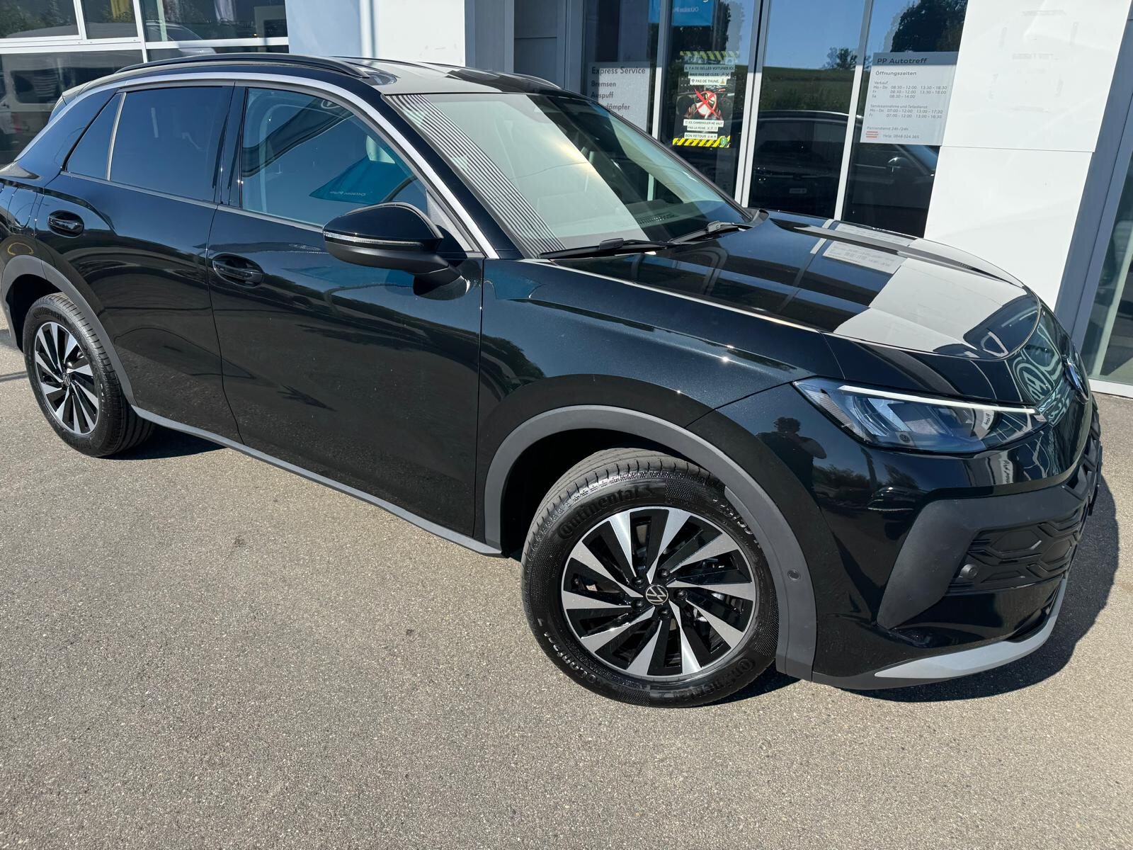 VW T-Roc NF Life, Benzina, Auto nuove, Automatico - 2