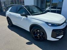 VW T-Roc NF R-Line, Petrol, New car, Automatic - 2