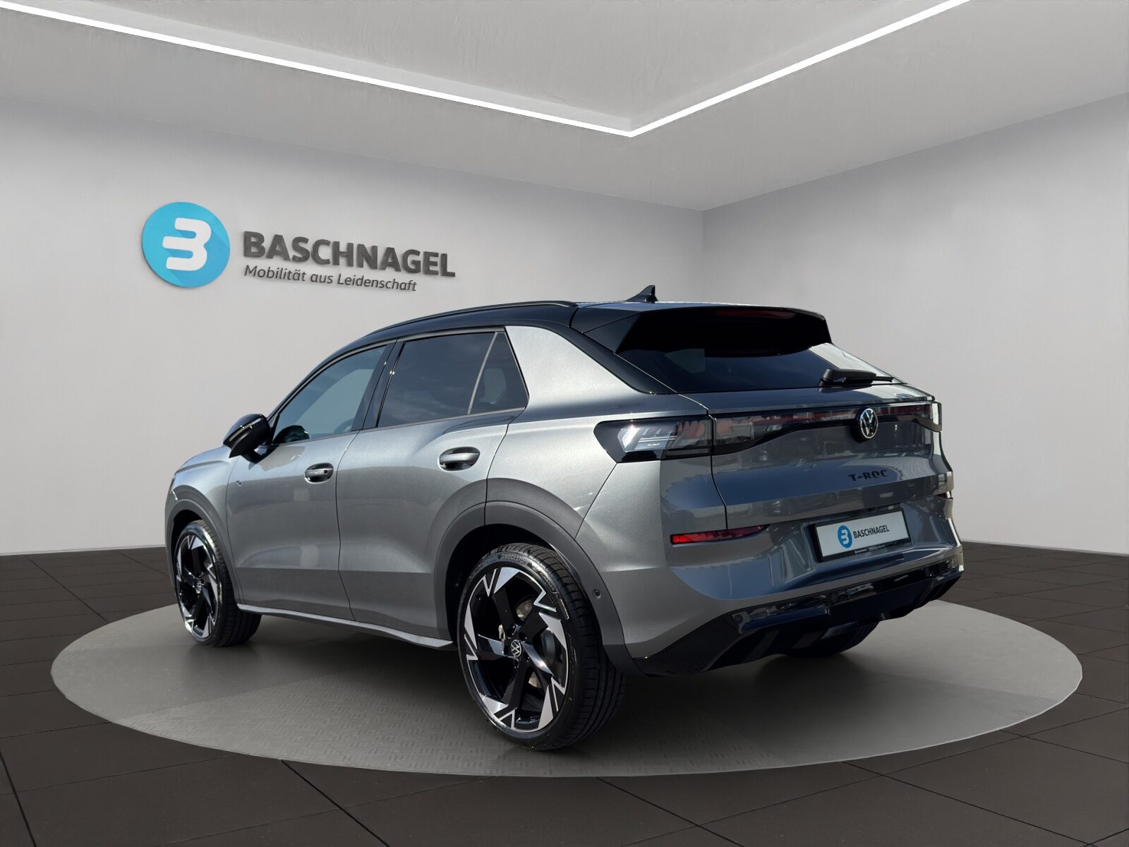 VW T-Roc NF R-Line, Petrol, New car, Automatic - 3