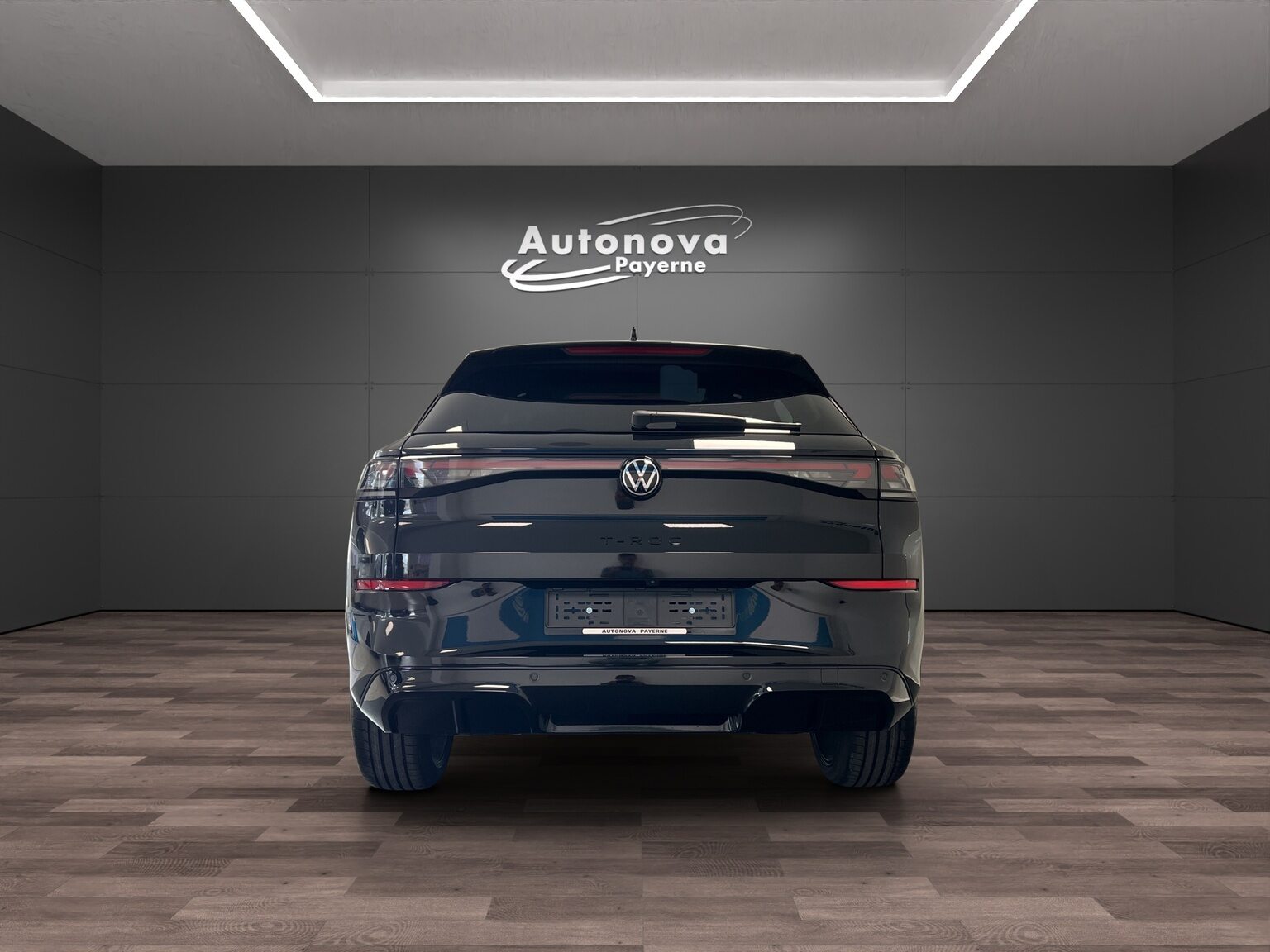VW T-Roc NF R-Line, Petrol, New car, Automatic - 5