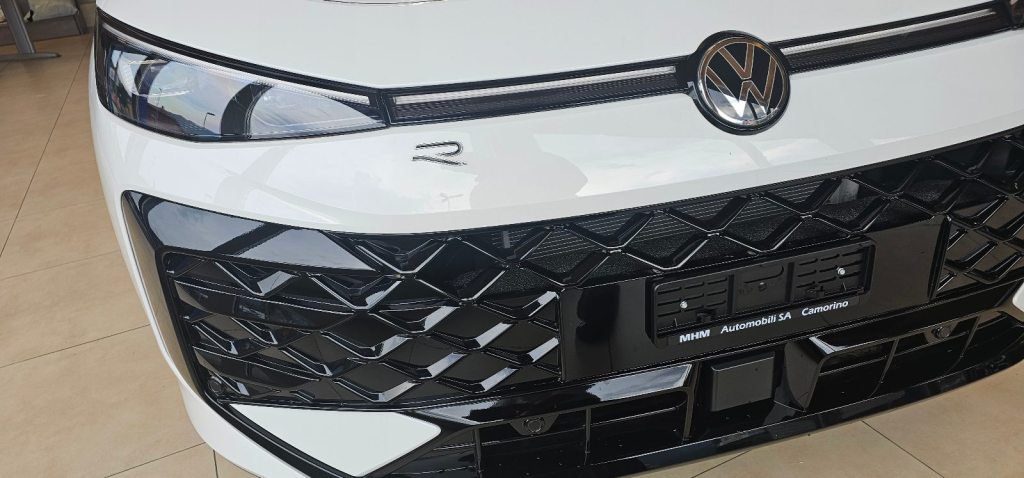 VW T-ROC 1.5 eTSI R-Line DSG, Hybride Léger Essence/Électricité, Voiture nouvelle, Automatique - 6