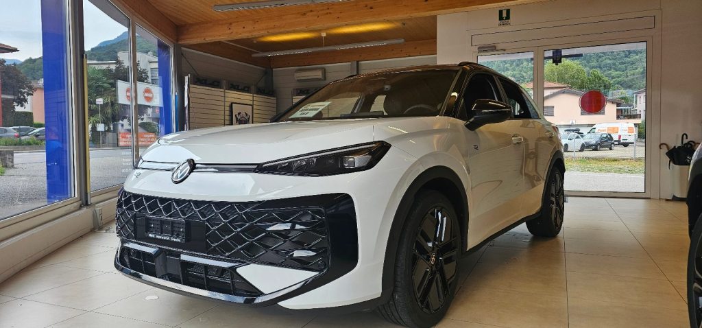 VW T-ROC 1.5 eTSI R-Line DSG