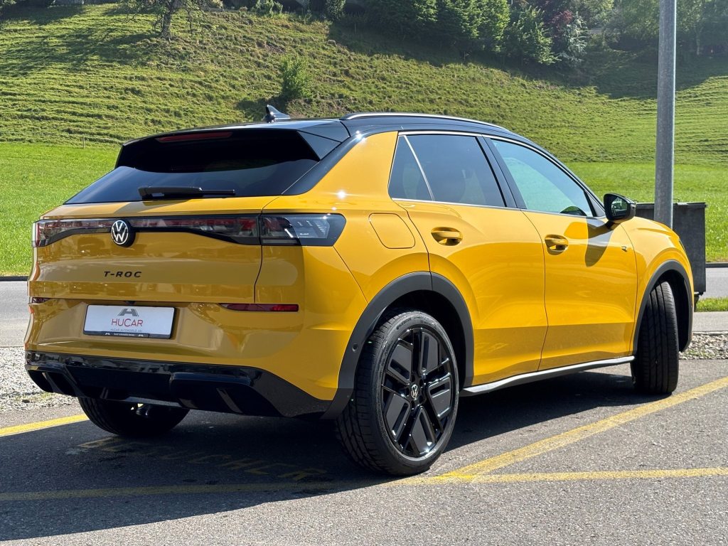 VW T-ROC 1.5 eTSI R-Line DSG, Mild-Hybrid Petrol/Electric, New car, Automatic - 3