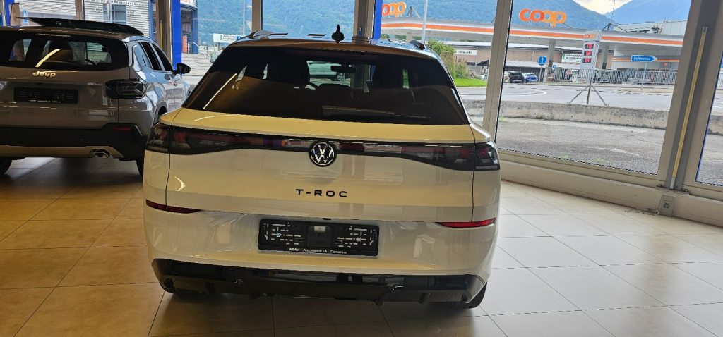 VW T-ROC 1.5 eTSI R-Line DSG, Hybride Léger Essence/Électricité, Voiture nouvelle, Automatique - 4