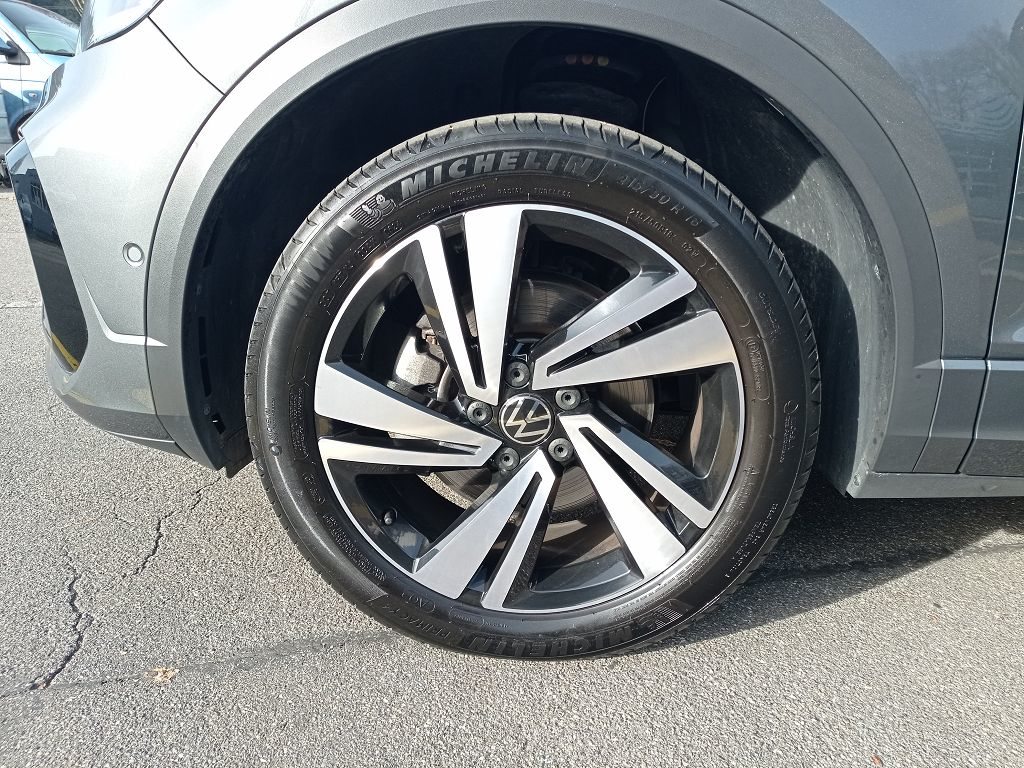 VW T-Roc R-Line, Petrol, Second hand / Used, Automatic - 4