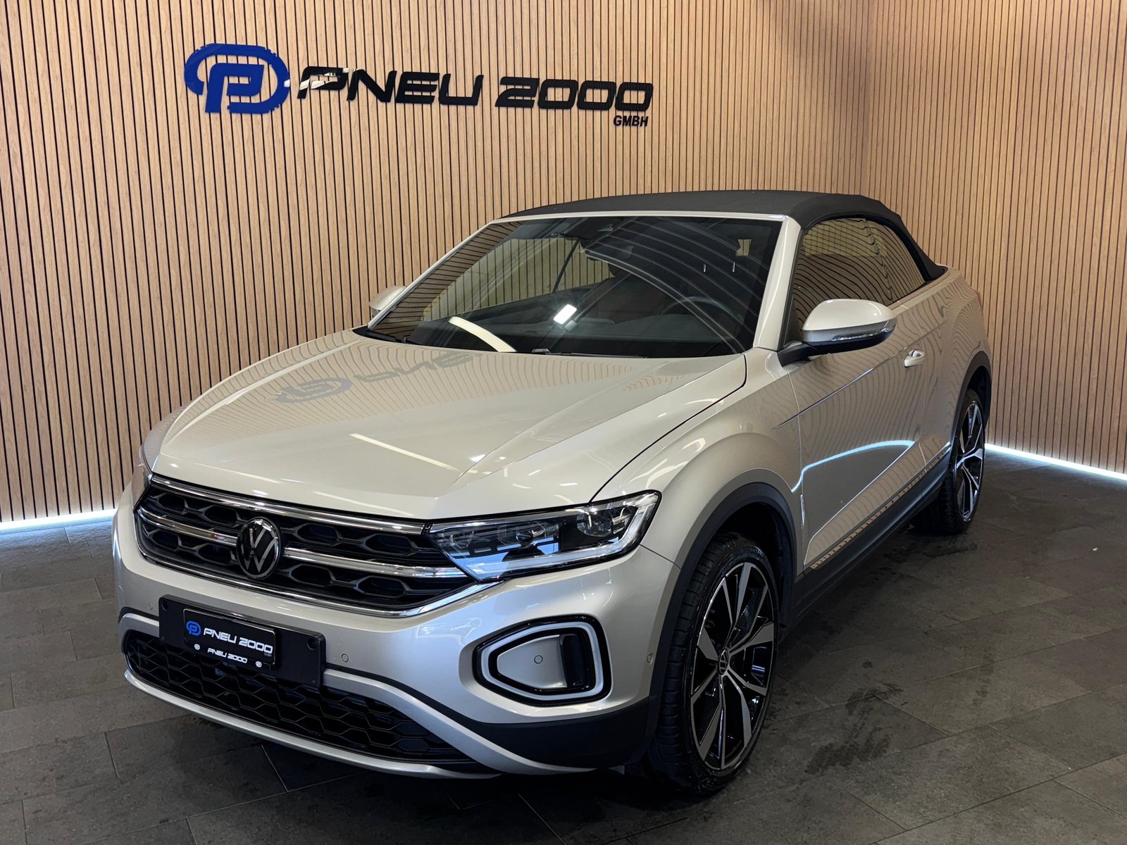 VW T-Roc Cabriolet 1.0 TSI Style, Benzin, Occasion / Gebraucht, Handschaltung - 2
