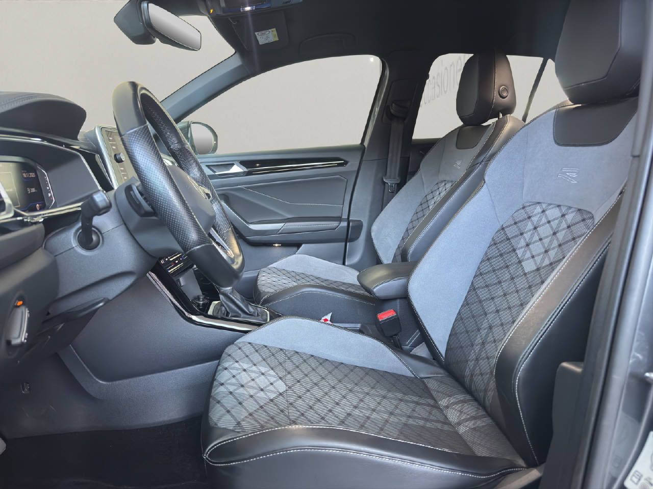 VW T-Roc 1.5 TSI R-Line DSG, Essence, Occasion / Utilisé, Automatique - 4
