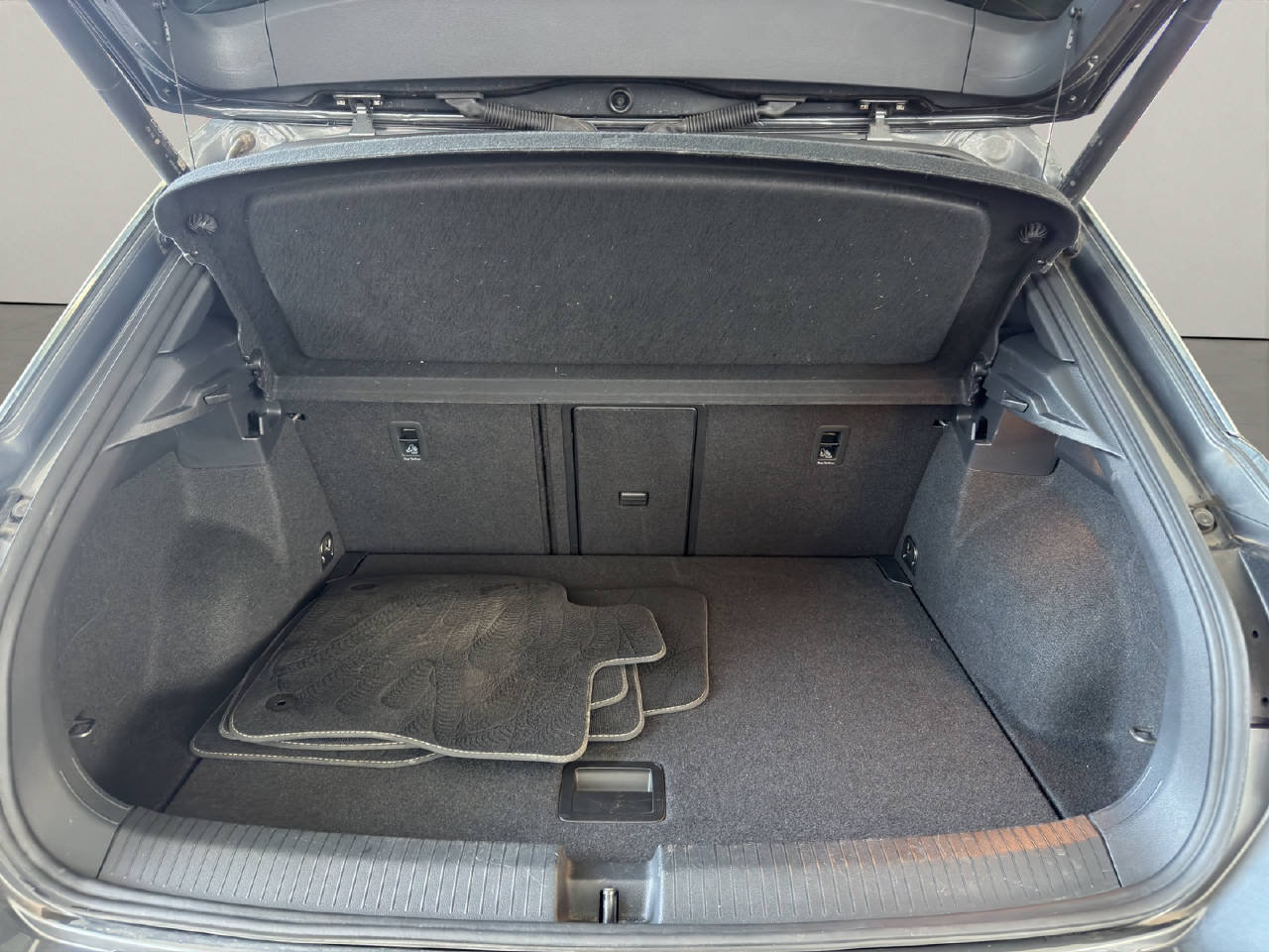 VW T-Roc 1.5 TSI R-Line DSG, Essence, Occasion / Utilisé, Automatique - 7