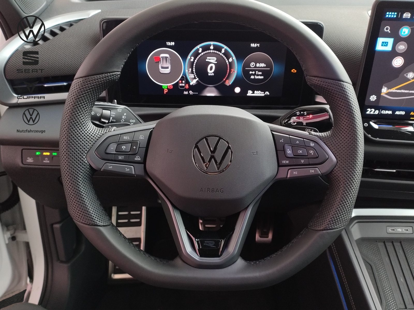VW T-Roc NF R-Line, Essence, Occasion / Utilisé, Automatique - 6