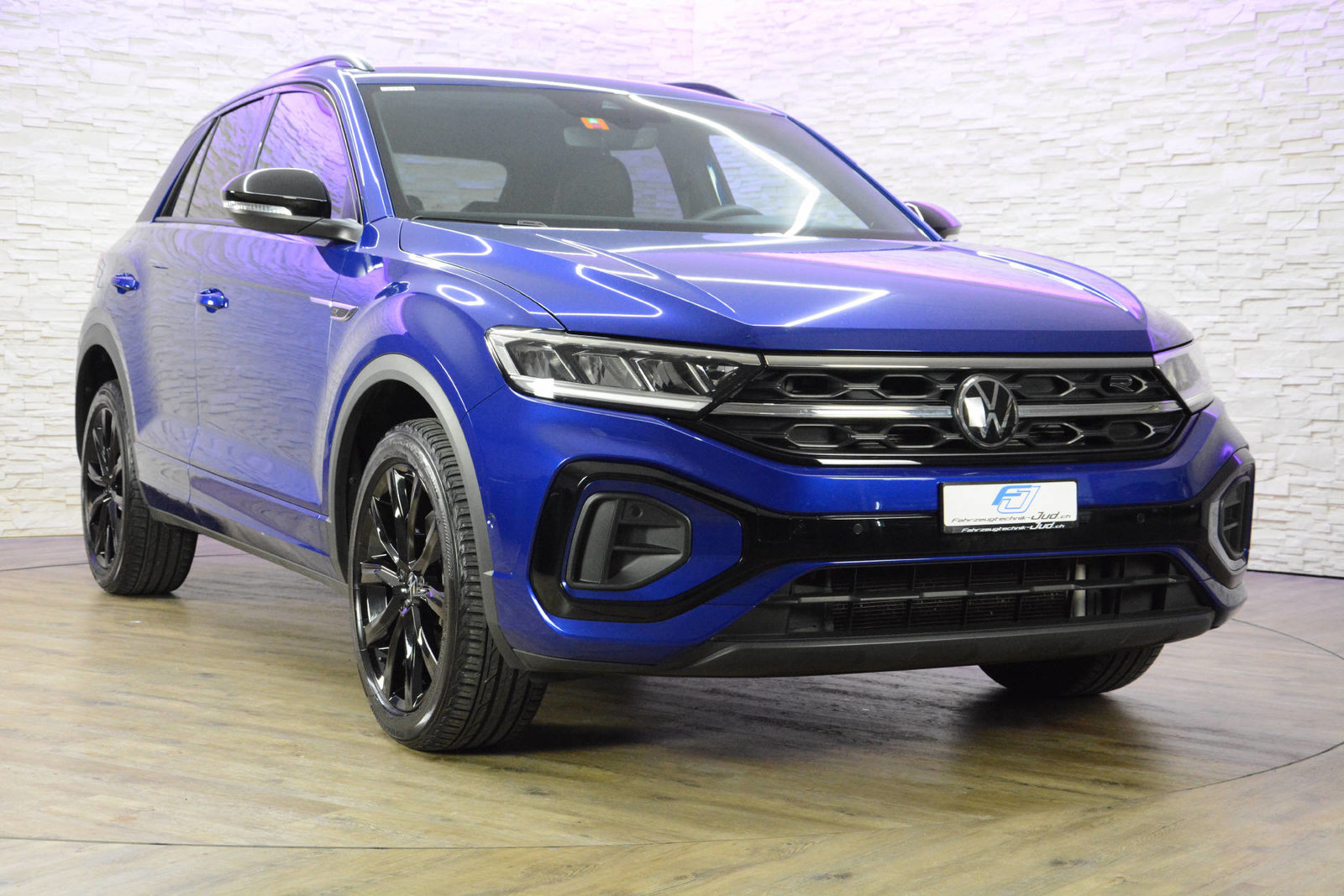 VW T-Roc 1.5 TSI R-Line DSG, Benzina, Occasioni / Usate, Automatico - 2