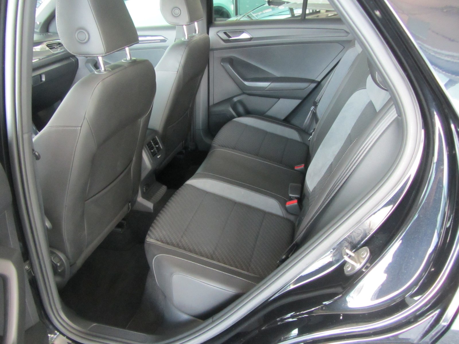 VW T-Roc 2.0 TSI Sport DSG 4Motion, Petrol, Second hand / Used, Automatic - 6