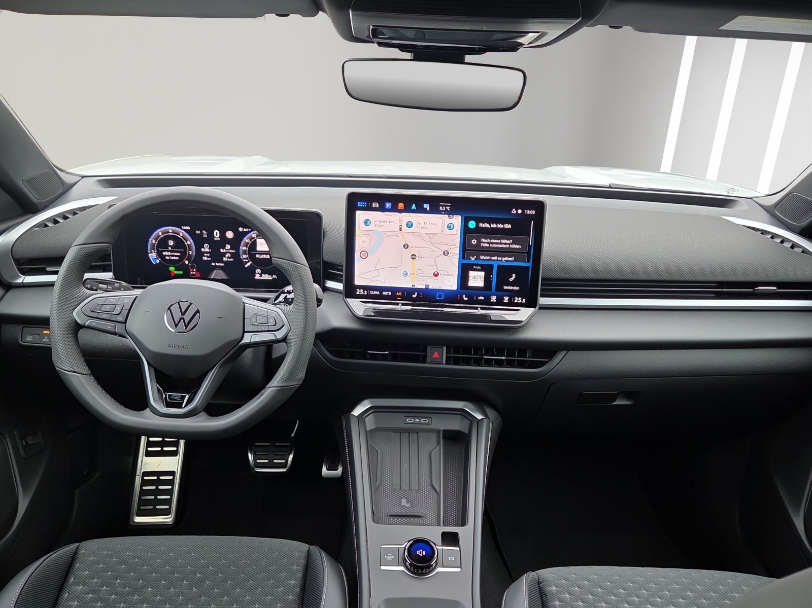 VW T-Roc 1.5 eTSI mHEV R-Line DSG, Petrol, Second hand / Used, Automatic - 7