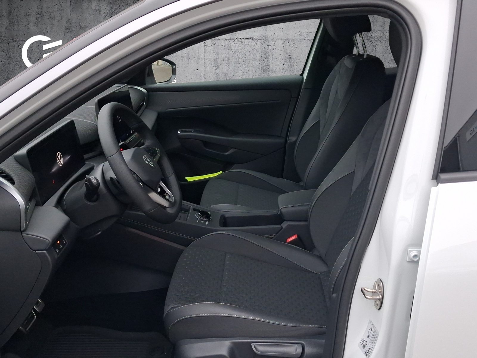 VW T-Roc NF R-Line, Essence, Occasion / Utilisé, Automatique - 7