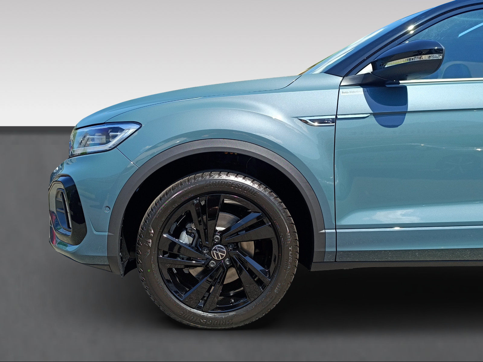 VW T-Roc R-Line, Petrol, Second hand / Used, Automatic - 4