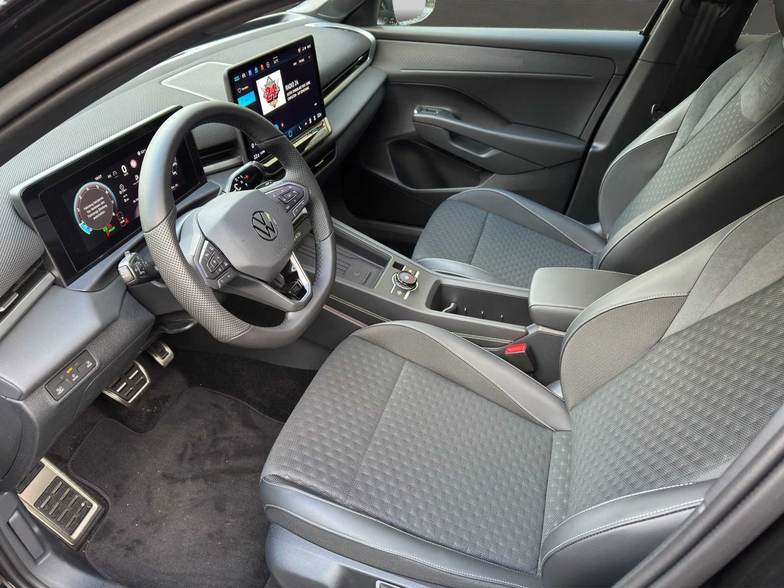 VW T-Roc NF R-Line, Essence, Occasion / Utilisé, Automatique - 6