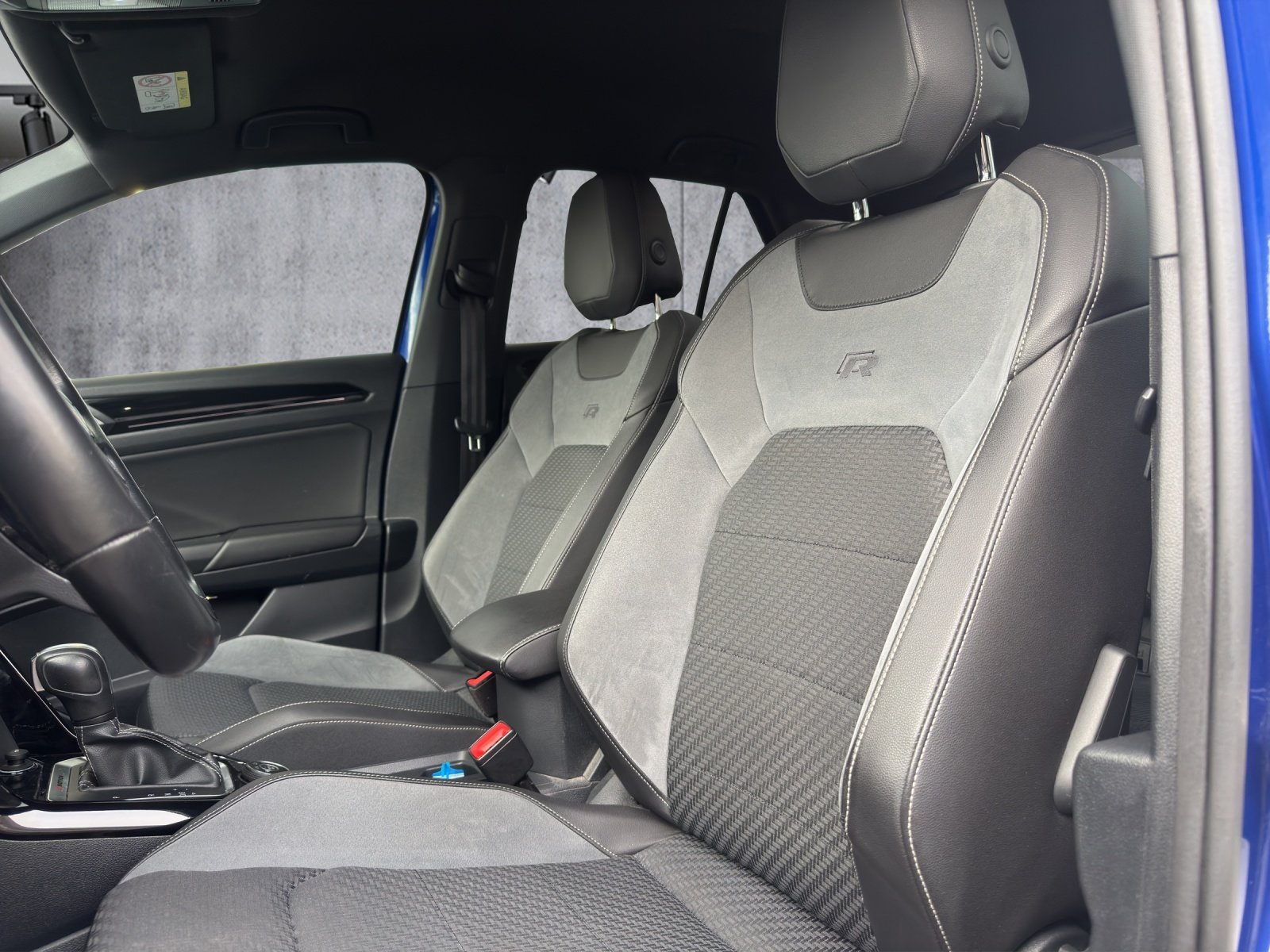 VW T-Roc 2.0 TSI R DSG 4Motion, Benzin, Occasion / Gebraucht, Automatik - 6