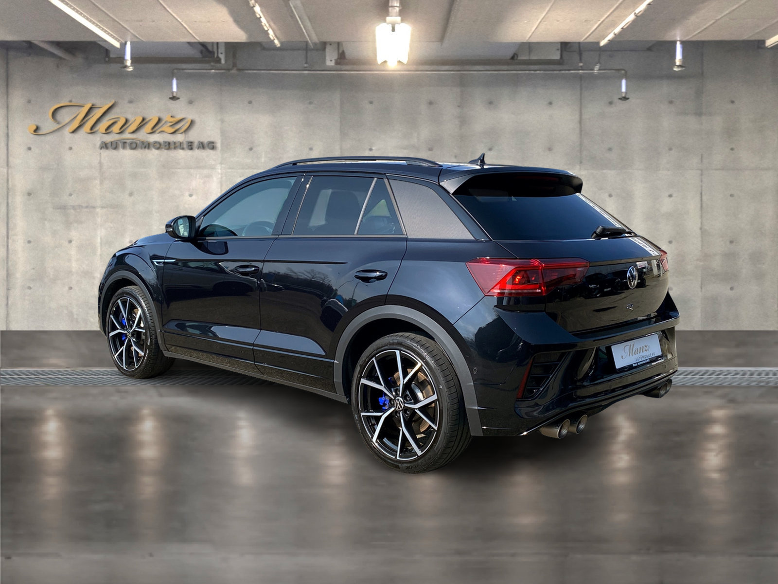 VW T-Roc 2.0 TSI R 300PS Black-Style DSG 4Motion Akrapovi-Ab, Petrol, Second hand / Used, Automatic - 3