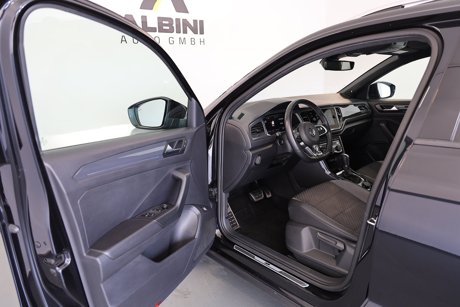 VW T-Roc 2.0 TSI R-Line Sport DSG 4Motion, Petrol, Second hand / Used, Automatic - 7