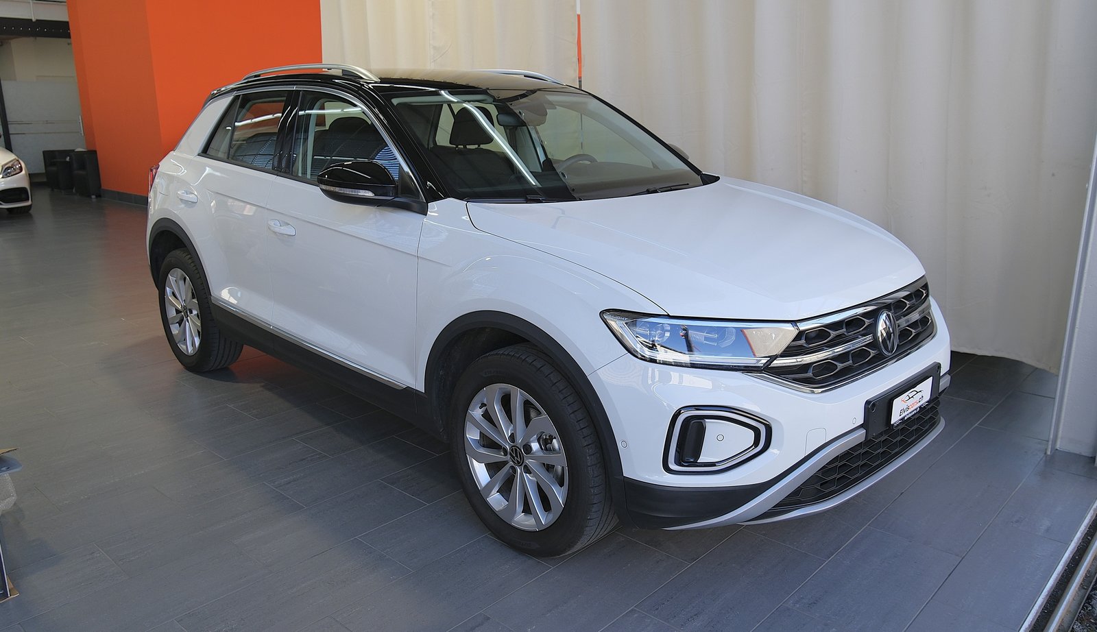 VW T-Roc 1.5 TSI EVO Style DSG, Benzina, Occasioni / Usate, Automatico - 2