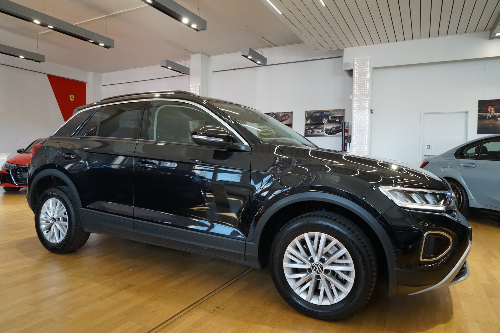 VW T-Roc 2.0 TDI SCR Life DSG, Diesel, Second hand / Used, Automatic - 7