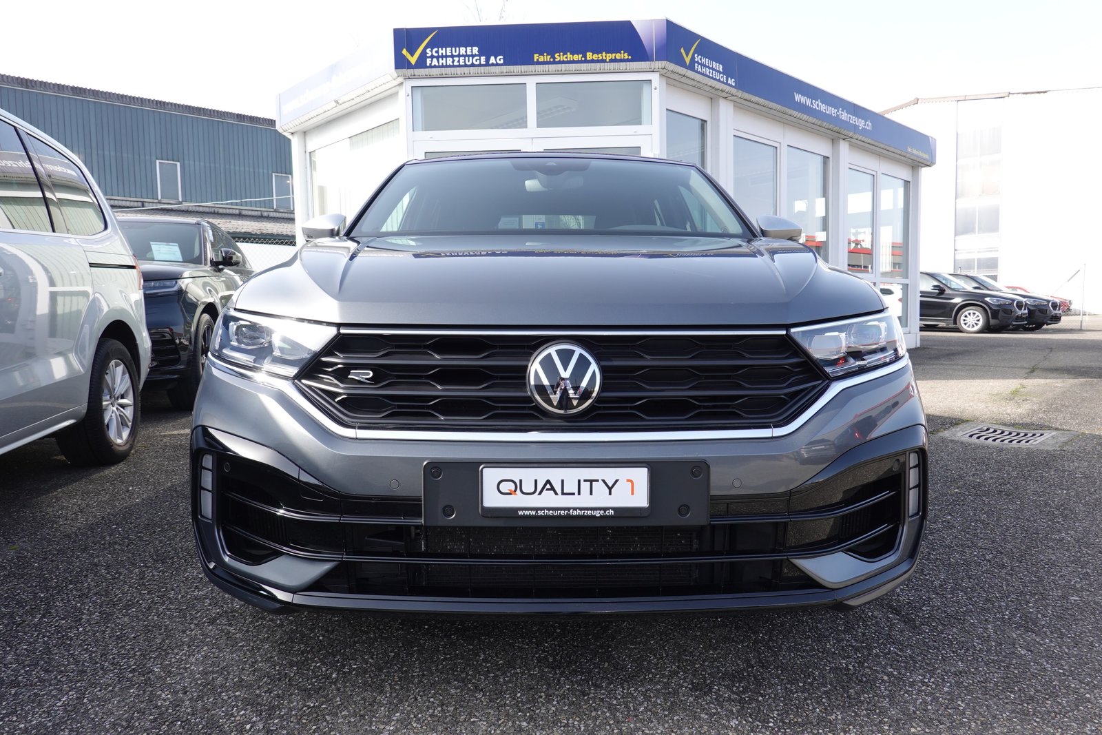 VW T-ROC 2.0 TSI - R - DSG - 4MOTION - 301 PS, Petrol, Second hand / Used, Automatic - 6