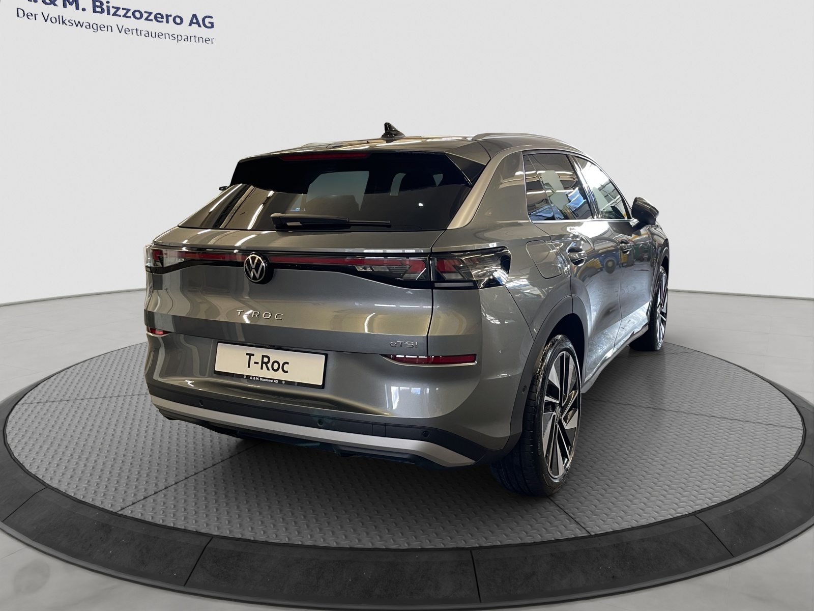VW T-Roc NF Style, Petrol, Second hand / Used, Automatic - 5