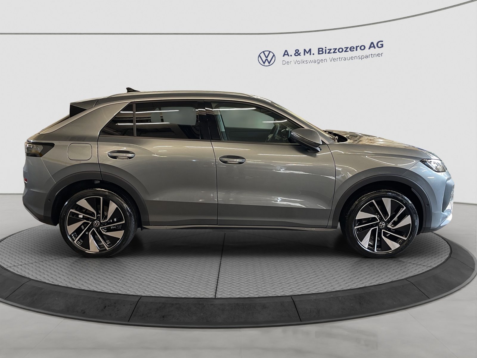 VW T-Roc NF Style, Petrol, Second hand / Used, Automatic - 6