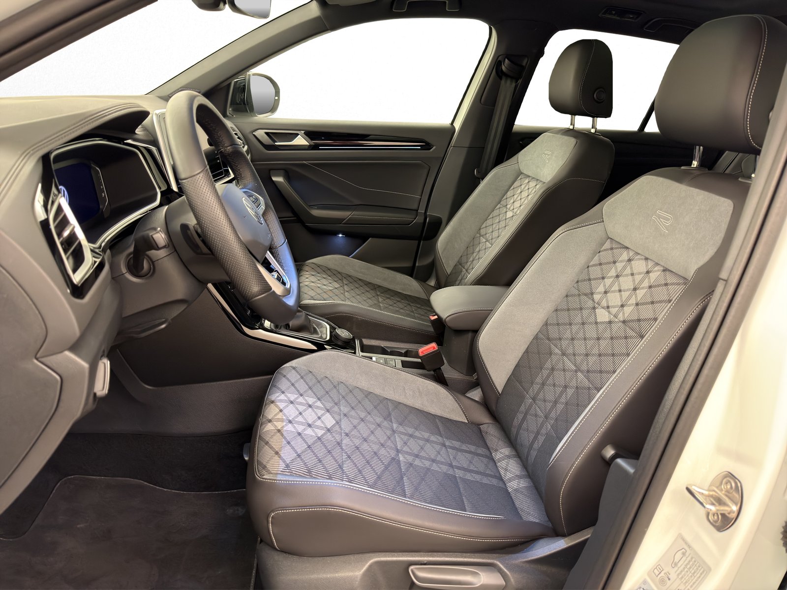 VW T-Roc 2.0 TSI R-Line DSG 4motion, Essence, Occasion / Utilisé, Automatique - 5