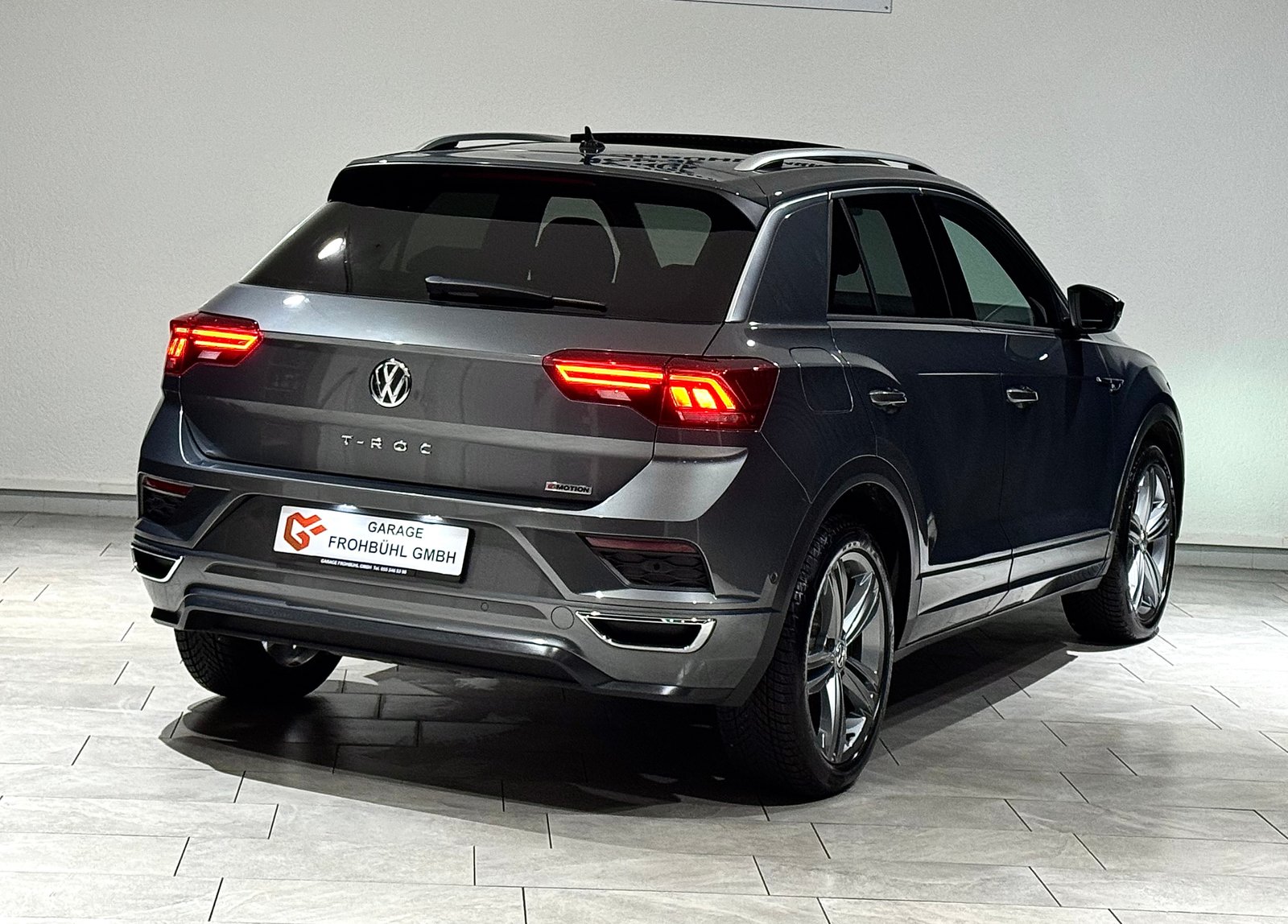 VW T-Roc 2.0 TSI R-Line Sport DSG 4Motion 1.Hand CH, Petrol, Second hand / Used, Automatic - 4