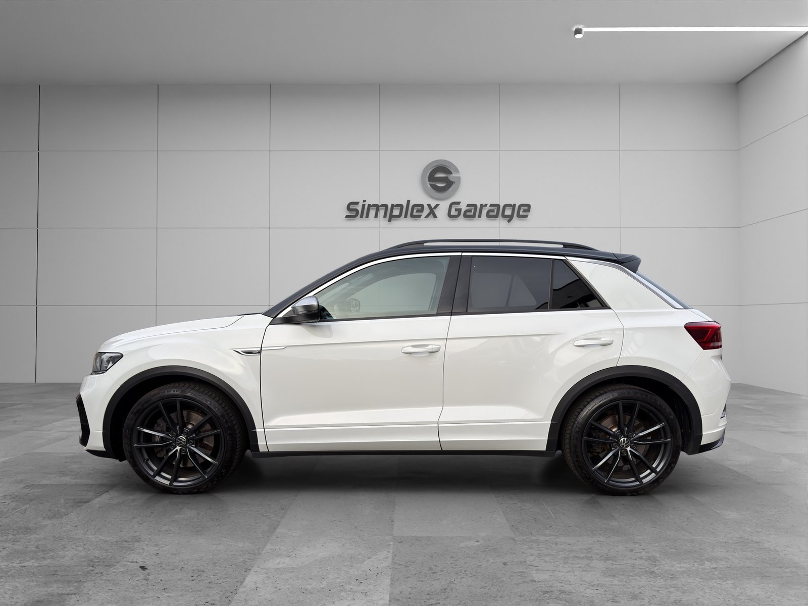 VW T-Roc 2.0 TSI R DSG 4Motion, Petrol, Second hand / Used, Automatic - 2