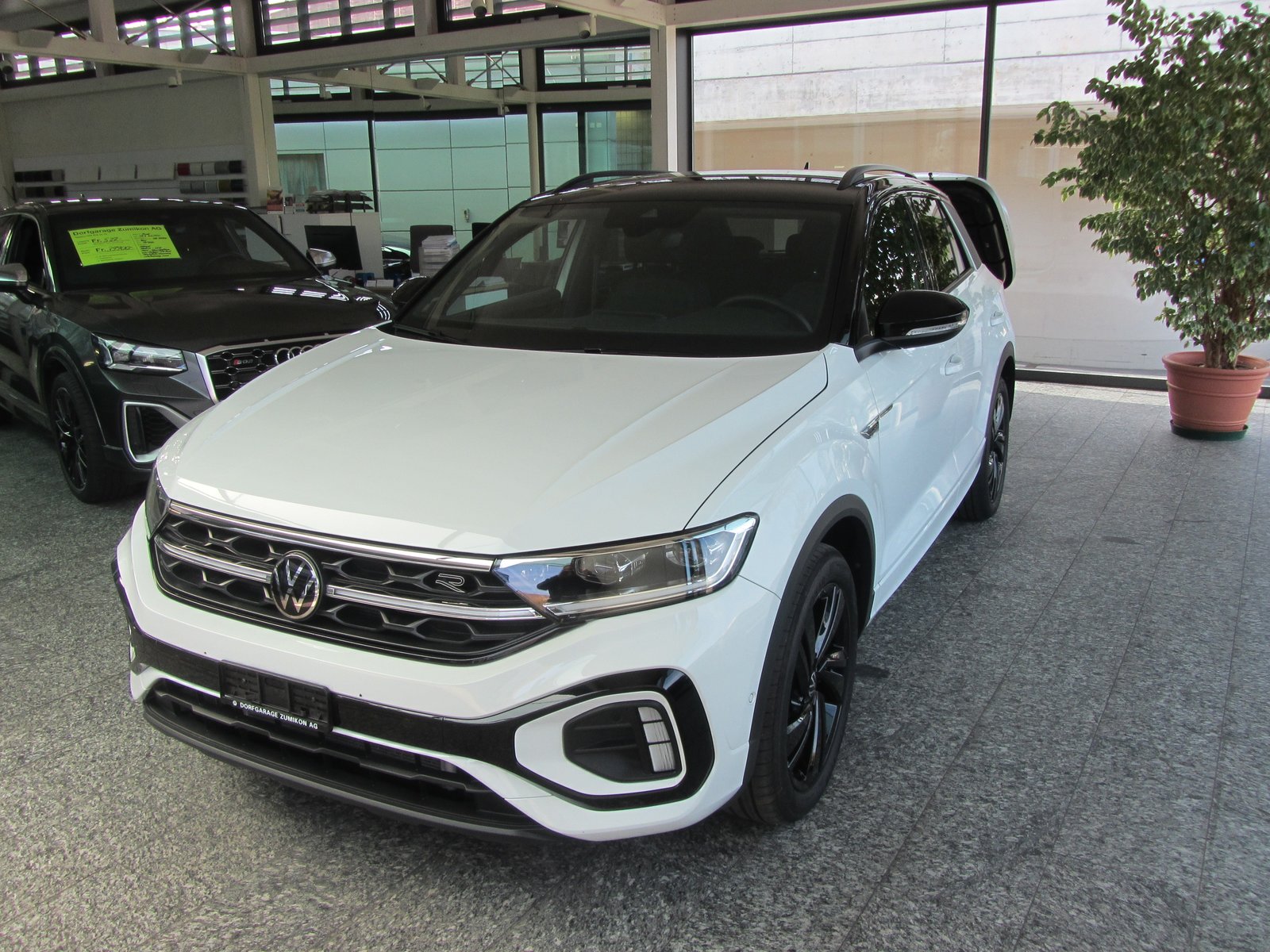 VW T-Roc 2.0 TSI R-Line DSG 4Motion, Essence, Occasion / Utilisé, Automatique - 3