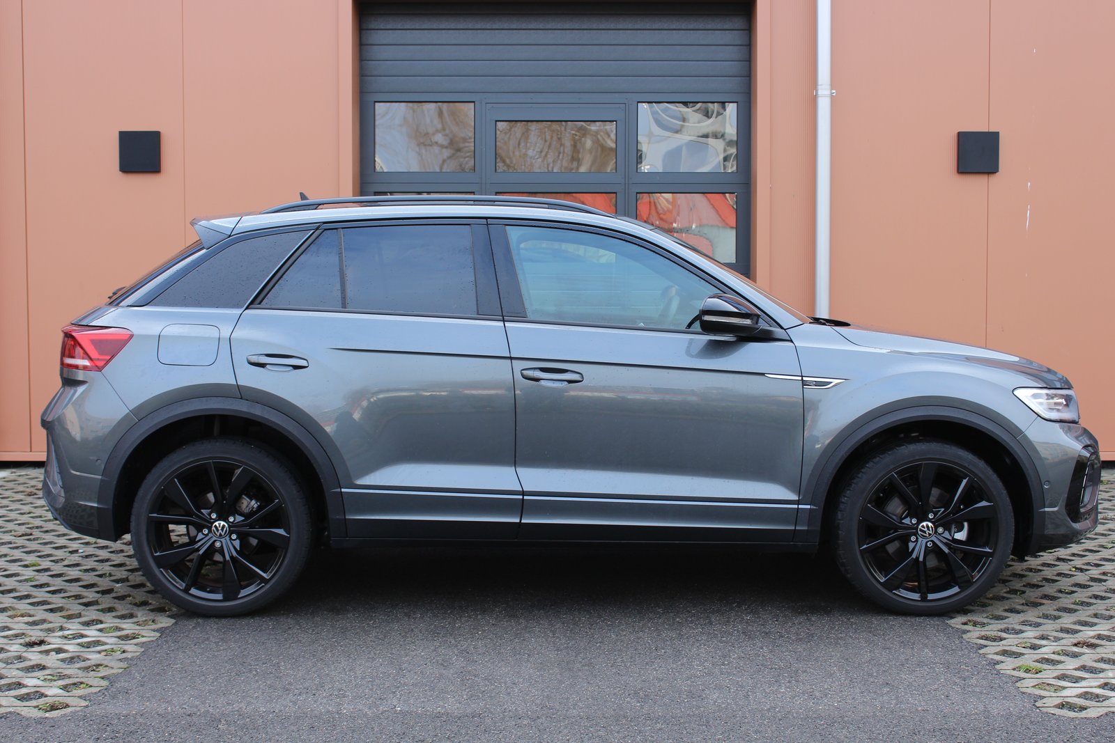 VW T-Roc 1.5 TSI EVO R-Line DSG - Toit Ouvrant * Jantes 19', Essence, Occasion / Utilisé, Automatique - 4