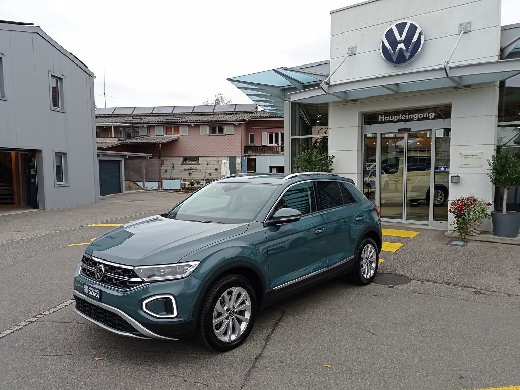 VW T-Roc Style, Benzin, Occasion / Gebraucht, Automatik - 3