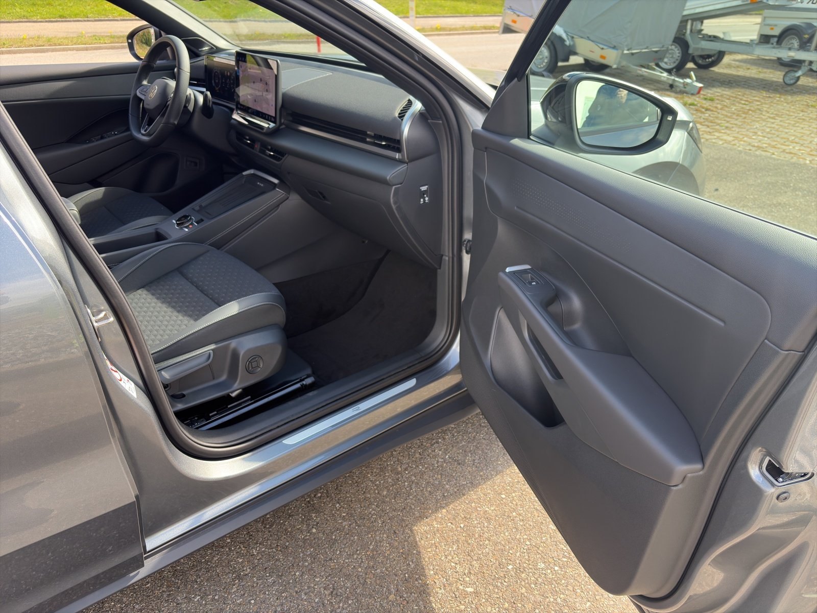 VW T-Roc 1.5 eTSI R-Line DSG, Hybride Léger Essence/Électricité, Occasion / Utilisé, Automatique - 6