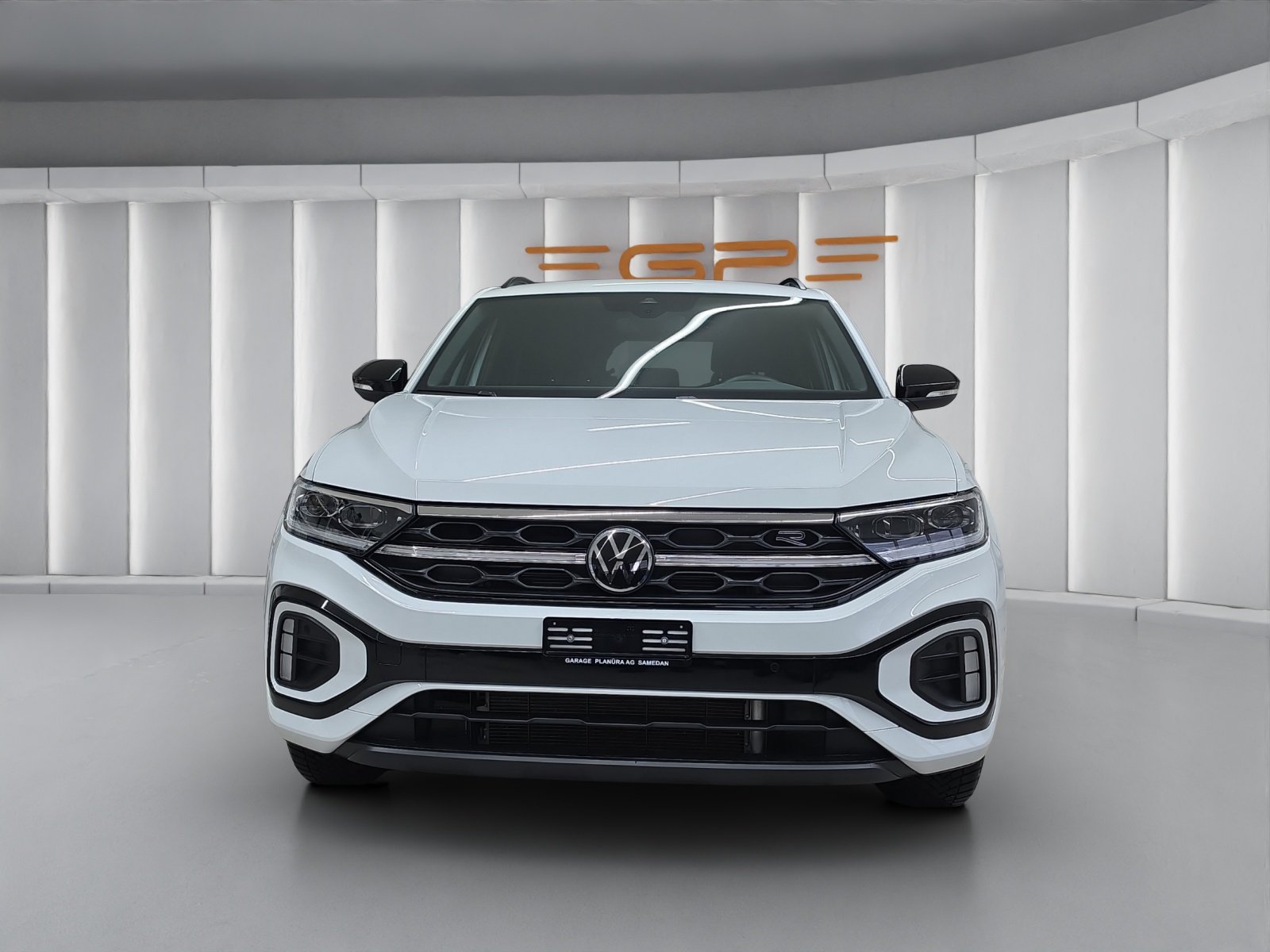 VW T-Roc 2.0 TSI R-Line DSG 4motion, Petrol, Second hand / Used, Automatic - 3