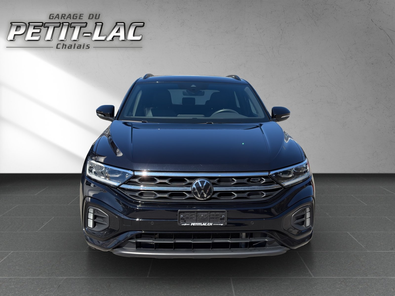 VW T-Roc 2.0 TSI R-Line DSG 4Motion, Petrol, Second hand / Used, Automatic - 2